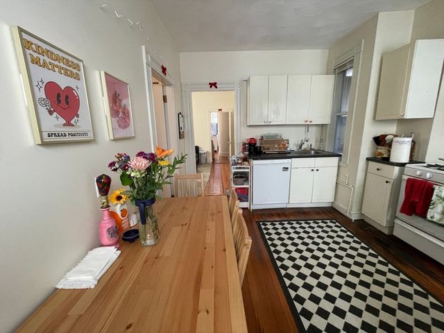 13-19 Houghton St, Somerville, MA 02143
