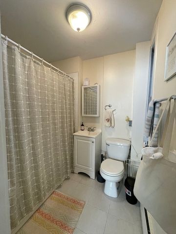13-19 Houghton St, Somerville, MA 02143
