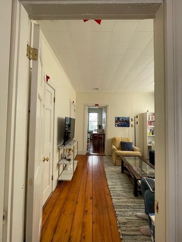 13-19 Houghton St, Somerville, MA 02143