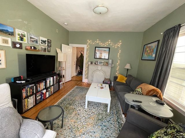 13-19 Houghton St, Somerville, MA 02143