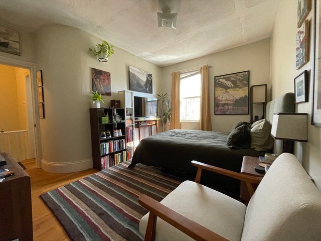 13-19 Houghton St, Somerville, MA 02143