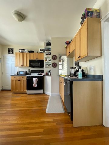 13-19 Houghton St, Somerville, MA 02143