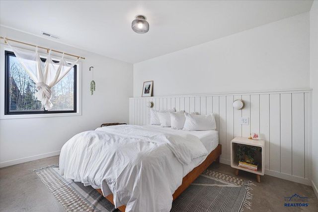 11285 CANDLEWOOD LN, Lead, SD 57754