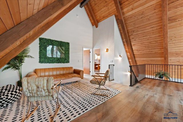 11285 CANDLEWOOD LN, Lead, SD 57754