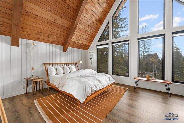 11285 CANDLEWOOD LN, Lead, SD 57754