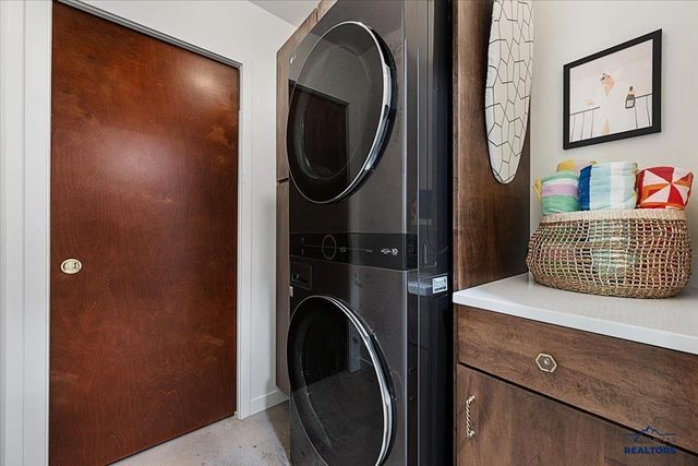 11285 CANDLEWOOD LN, Lead, SD 57754