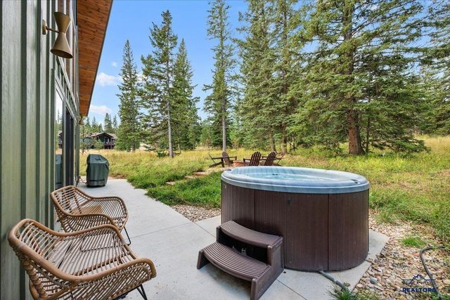 11285 CANDLEWOOD LN, Lead, SD 57754