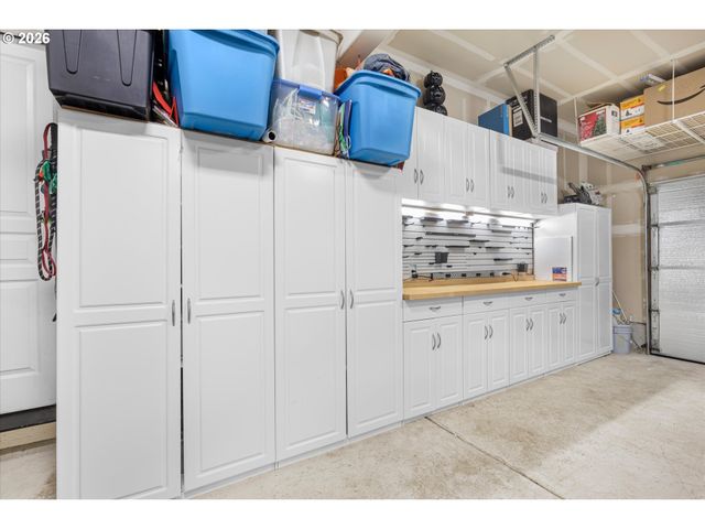1018 35TH Ave, Forest Grove, OR 97116