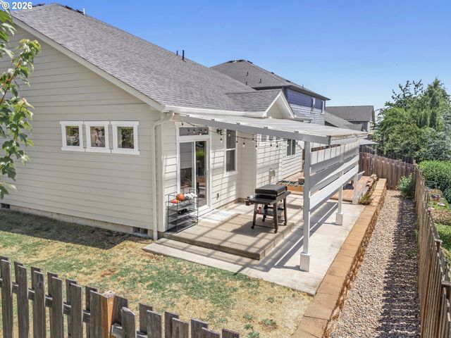 1018 35TH Ave, Forest Grove, OR 97116