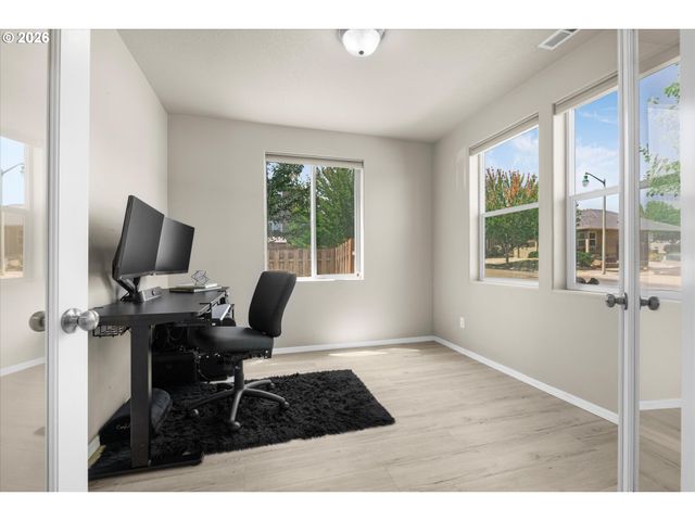 1018 35TH Ave, Forest Grove, OR 97116