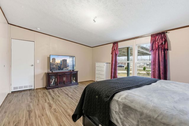 1278 Fm 812 RD, Cedar Creek, TX 78612