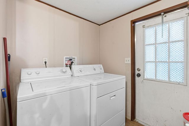1278 Fm 812 RD, Cedar Creek, TX 78612