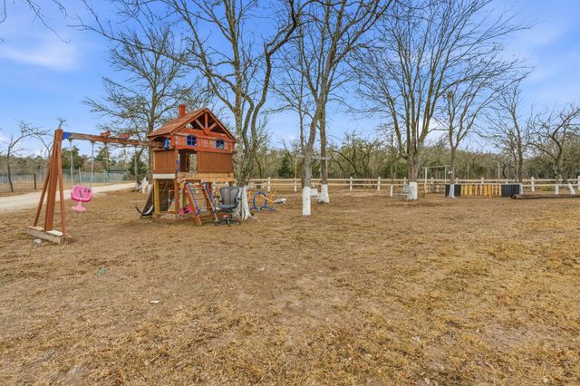 1278 Fm 812 RD, Cedar Creek, TX 78612