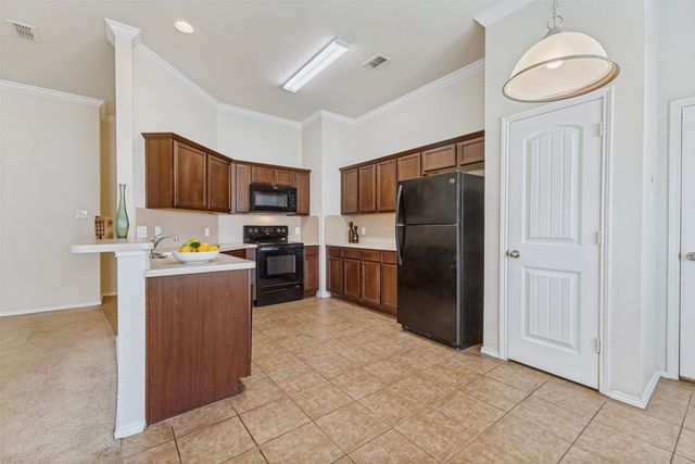 2242 Upcreek Court, Dallas, TX 75253