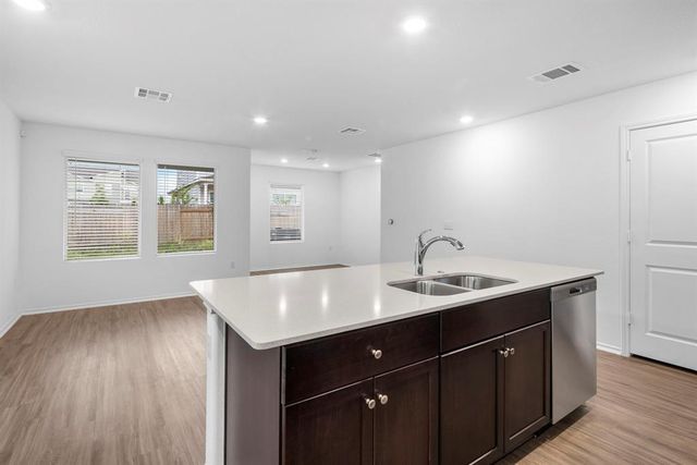 7136 Spotted Leaf WAY, Del Valle, TX 78617