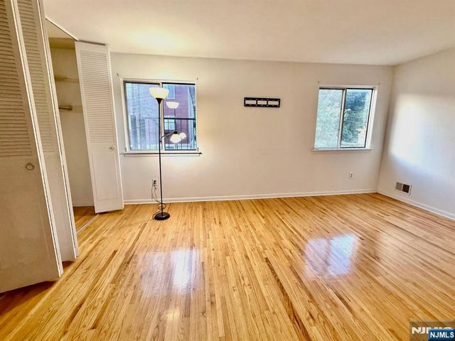 532 Cross Street 3, Harrison, NJ 07029