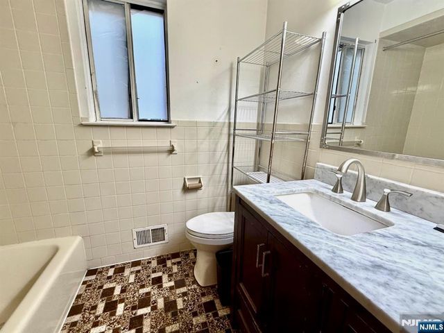 532 Cross Street 3, Harrison, NJ 07029