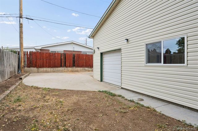993 Torrey Street, Golden, CO 80401