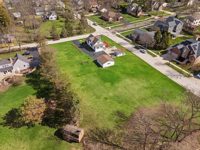 1113 W Wood Street, Palatine, IL 60067