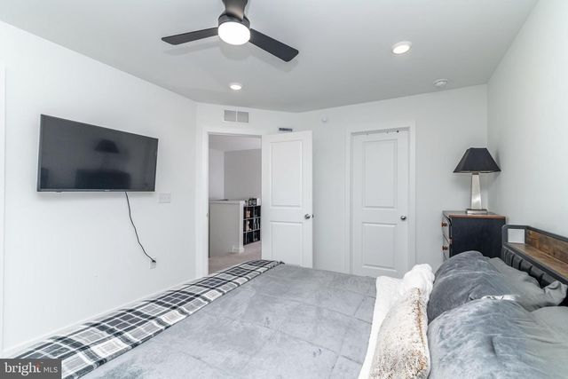 41 BARNES WAY, Sicklerville, NJ 08081