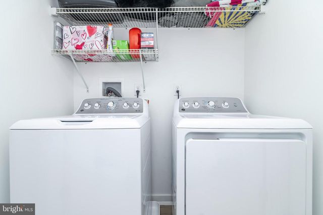 41 BARNES WAY, Sicklerville, NJ 08081