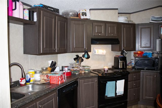 145 Firefly Drive, Springtown, TX 76082