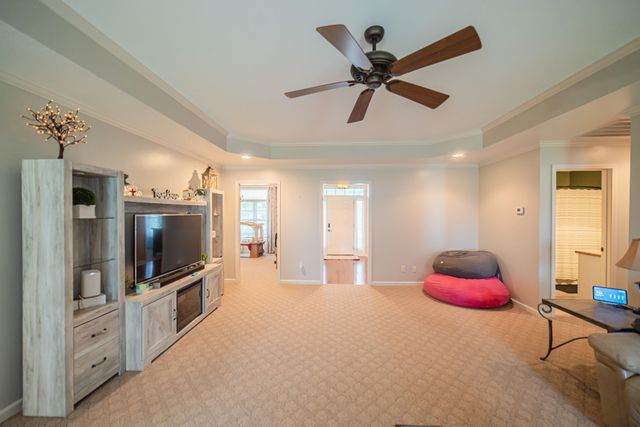 211 Larkspur Lane, Paducah, KY 42003