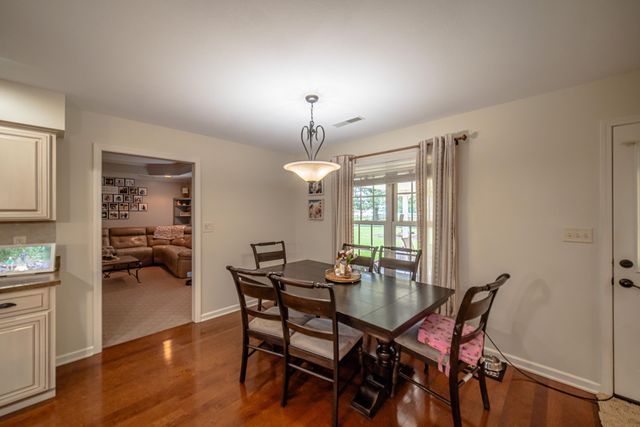 211 Larkspur Lane, Paducah, KY 42003