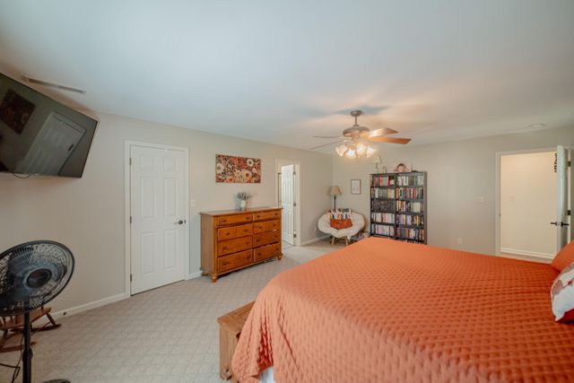 211 Larkspur Lane, Paducah, KY 42003