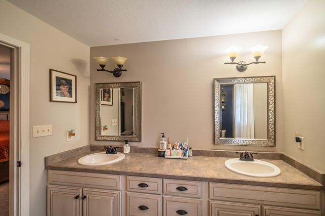 211 Larkspur Lane, Paducah, KY 42003