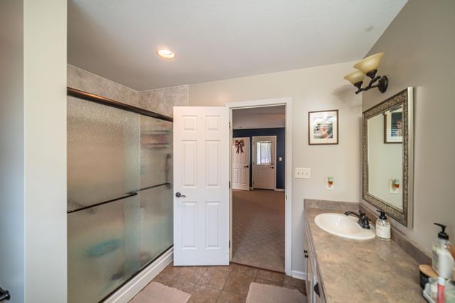 211 Larkspur Lane, Paducah, KY 42003