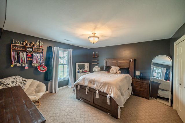211 Larkspur Lane, Paducah, KY 42003