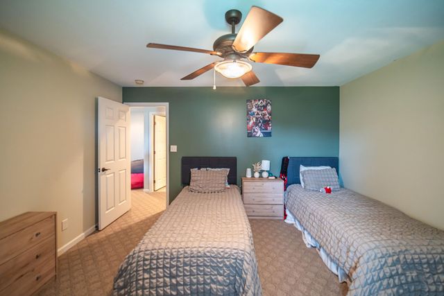 211 Larkspur Lane, Paducah, KY 42003