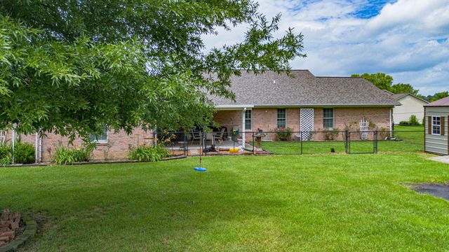 211 Larkspur Lane, Paducah, KY 42003