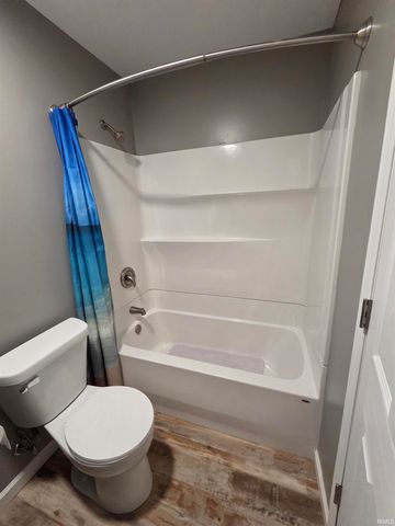 137 Staunton Avenue, Churubusco, IN 46723