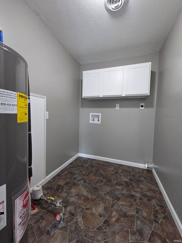 137 Staunton Avenue, Churubusco, IN 46723