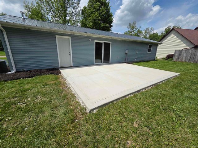 137 Staunton Avenue, Churubusco, IN 46723