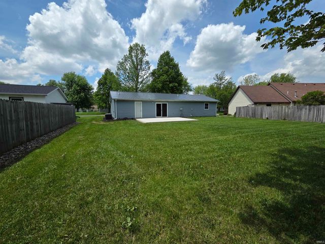 137 Staunton Avenue, Churubusco, IN 46723