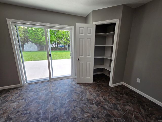 137 Staunton Avenue, Churubusco, IN 46723