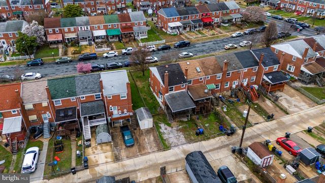 1921 DINEEN, Baltimore, MD 21222