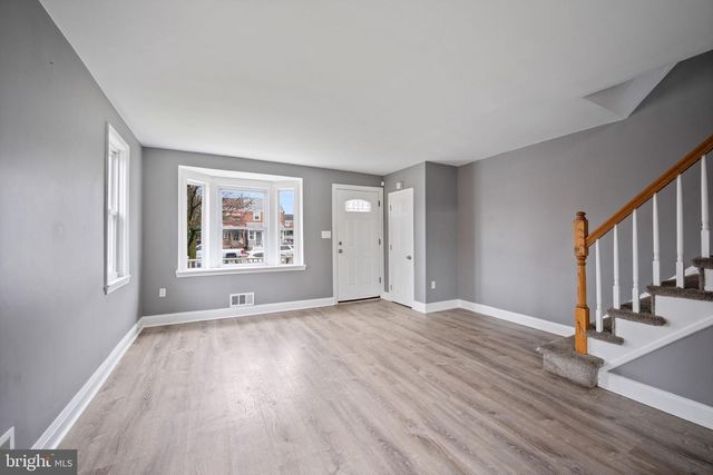 1921 DINEEN, Baltimore, MD 21222