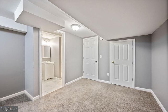 1921 DINEEN, Baltimore, MD 21222