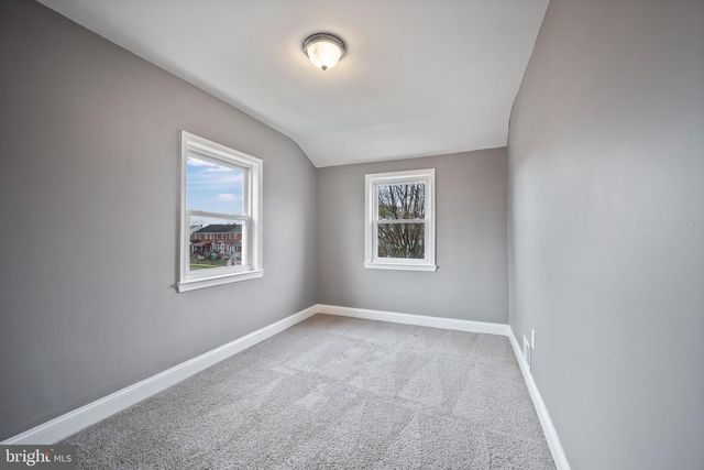 1921 DINEEN, Baltimore, MD 21222