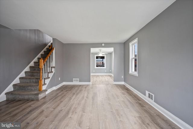 1921 DINEEN, Baltimore, MD 21222