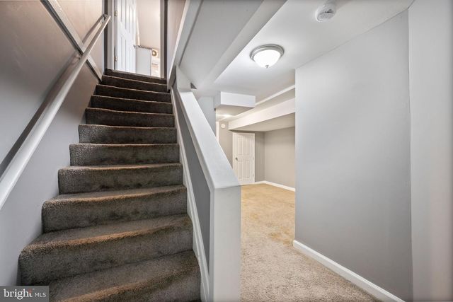 1921 DINEEN, Baltimore, MD 21222