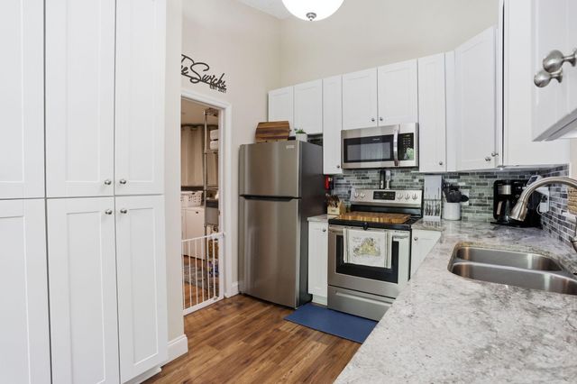 1392 Thornridge Lane, Royal Palm Beach, FL 33411