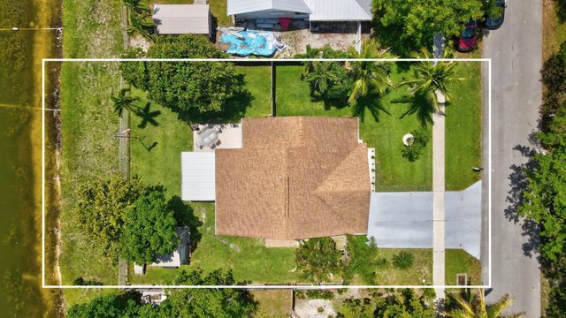 1392 Thornridge Lane, Royal Palm Beach, FL 33411