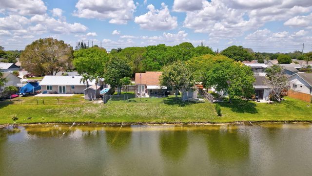 1392 Thornridge Lane, Royal Palm Beach, FL 33411