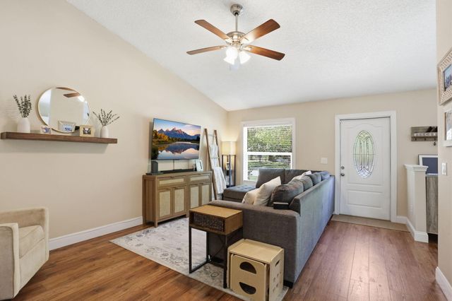 1392 Thornridge Lane, Royal Palm Beach, FL 33411