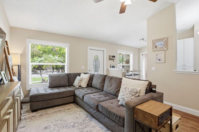 1392 Thornridge Lane, Royal Palm Beach, FL 33411